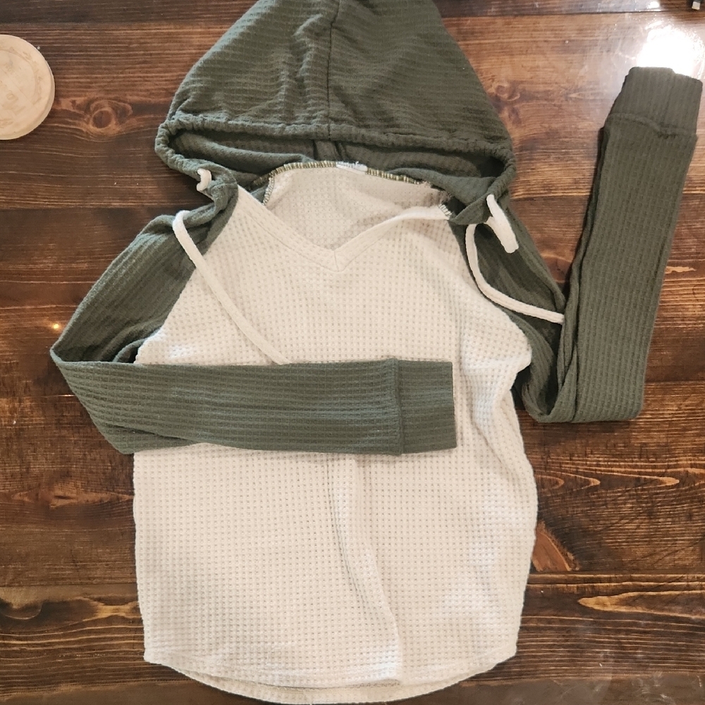 Hooded Waffle Knit Top in Green and White